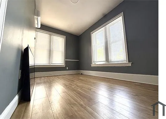 1 bed, $990 — Photo 3