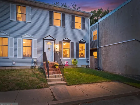 1227 Apple St, Wilmington, DE 19801