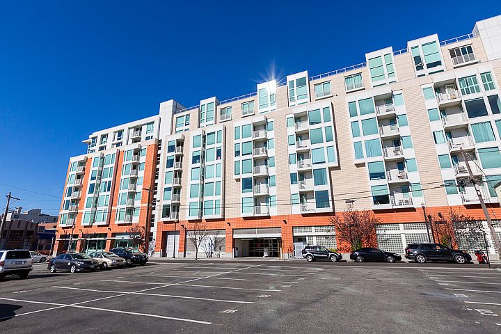 1st image of 555 4th St Unit 530