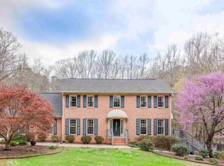 220 Greenfield Cir, Fayetteville, GA 30215