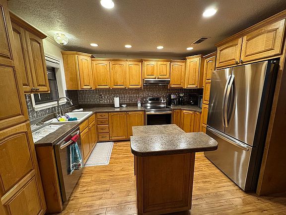 3rd image of 7422 N Piedras Dr