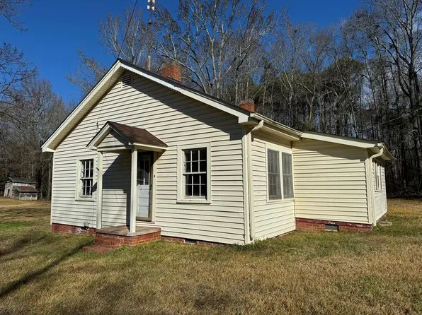 110 Prosperity Dr, Greenwood, SC 29646