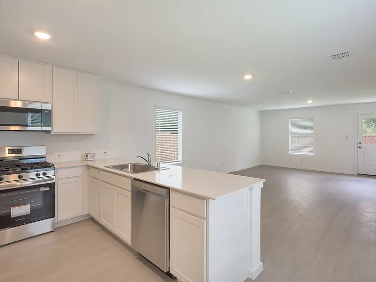 12104 Steeplechase Dr — Photo 5