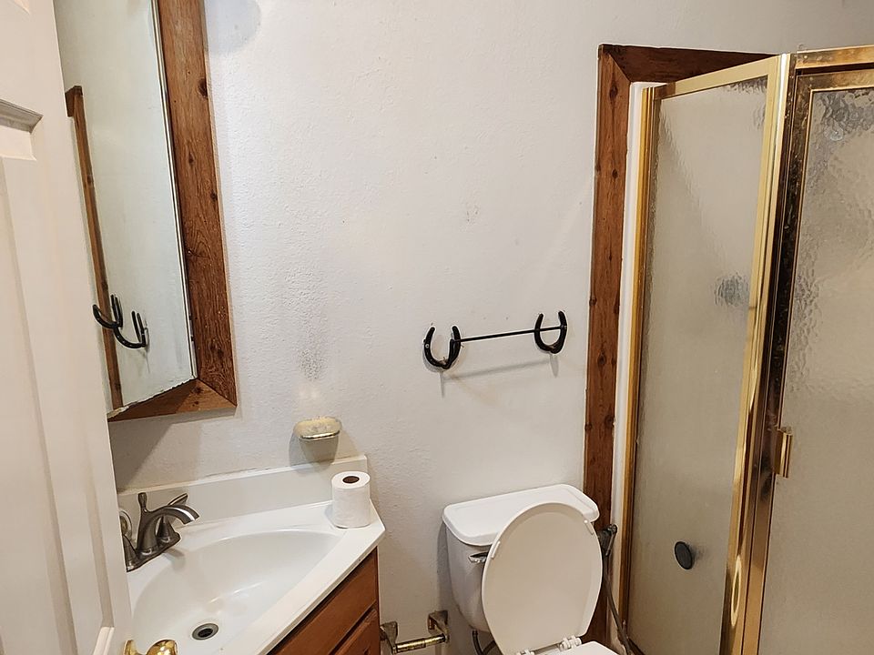 1st image of 215 County Road 303