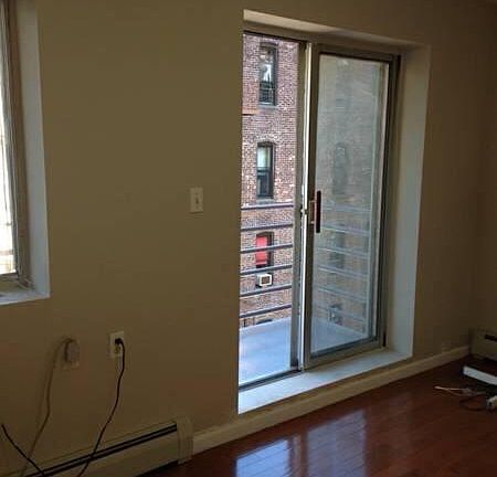 5th image of 14039 Cherry Ave