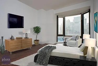 Rented by Plaza Real Estate Group
