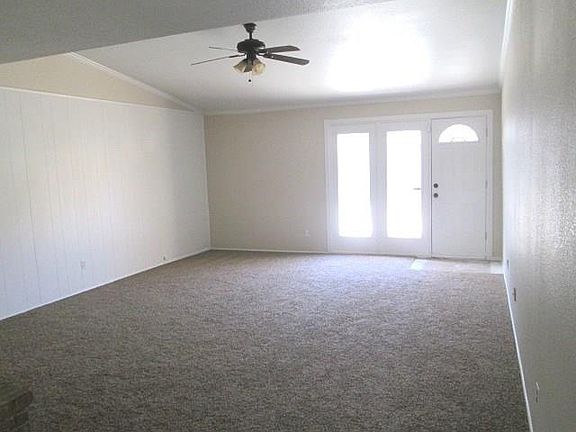 5th image of 3101 Echo Dr