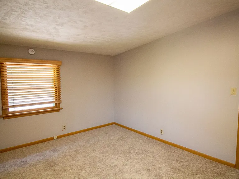 5404 Pacific St — Photo 17