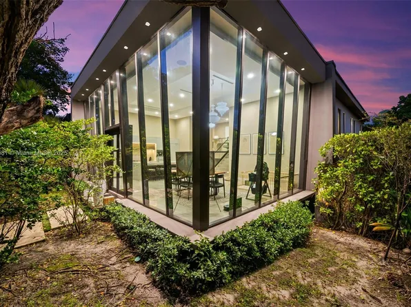 624 N Victoria Park Rd, Fort Lauderdale, FL 33304