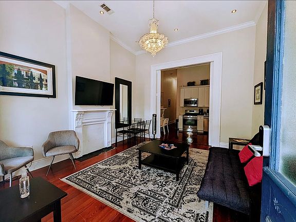 4th image of 1418 Royal St