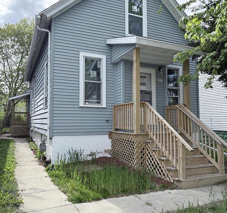 1st image of 3641 N Port Washington AVENUE