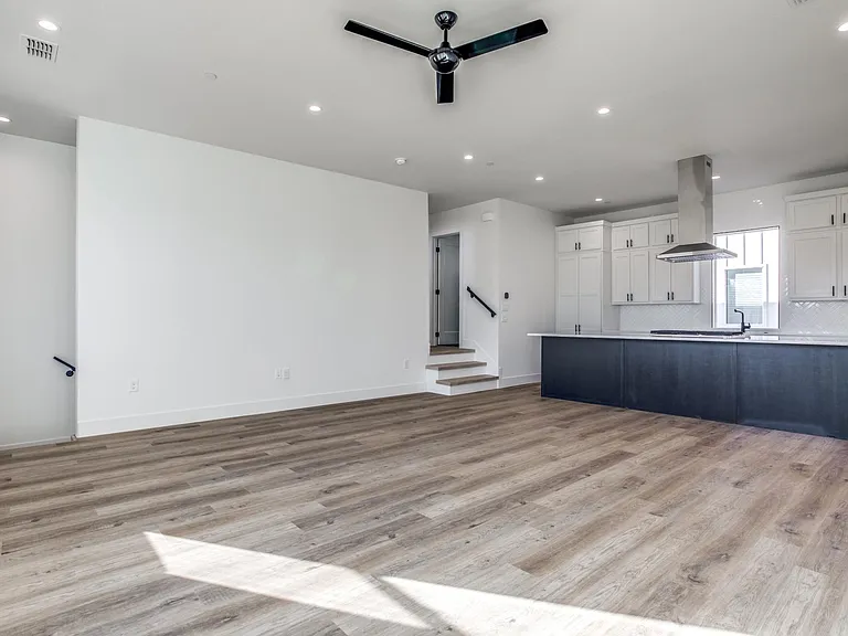 2143 Mail Ave #103 — Photo 7