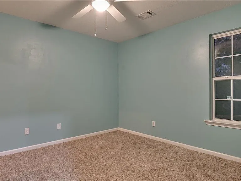 756 Keyes Dr — Photo 20