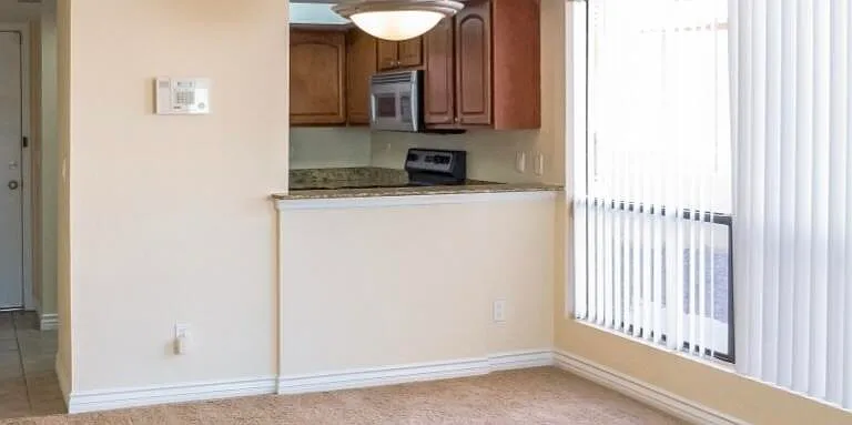 17211 N 35th Ave #C110 — Photo 14