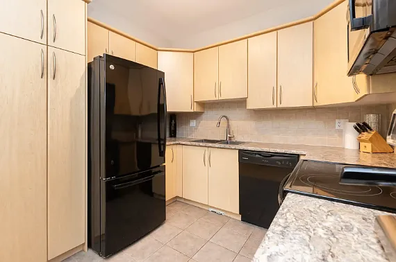 2733 Parkway Dr #8 — Photo 14