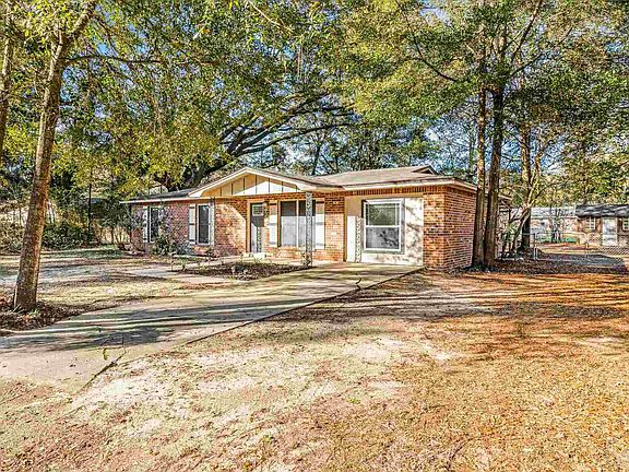 3rd image of 4213 Del Almirante Cir