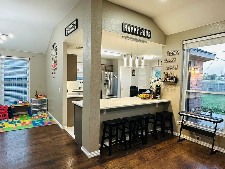 203 Cloudcroft Dr — Photo 4