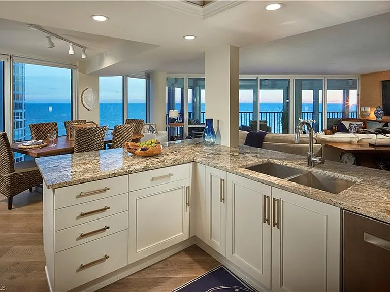 4651 Gulf Shore Blvd N #901 — Photo 4