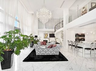 88 Laight St APT 3, New York, NY 10013