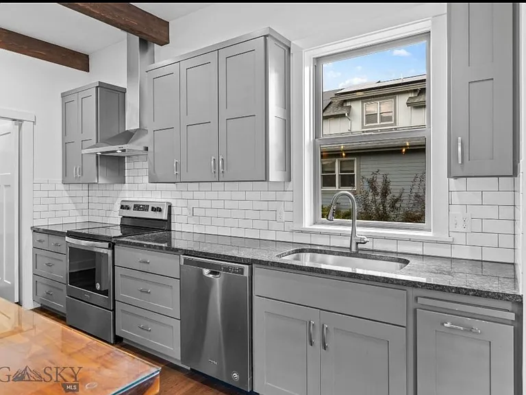 3340 Sora Way — Photo 16