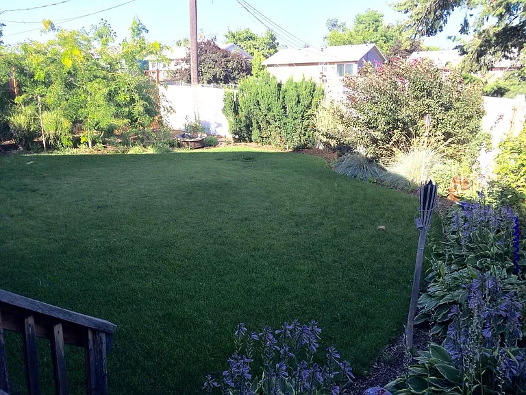 3204 N Smith St — Photo 14