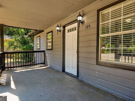 2nd image of 195 Royal Ct