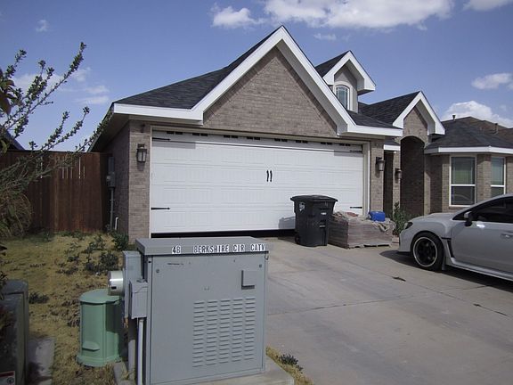 3rd image of 4 Berkshire Cir