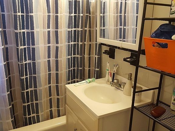 4th image of 12325 82nd Ave APT 3D