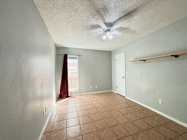8313 NW 112th St — Photo 24