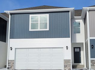 4106 Glenview St, Waukee, IA 50263