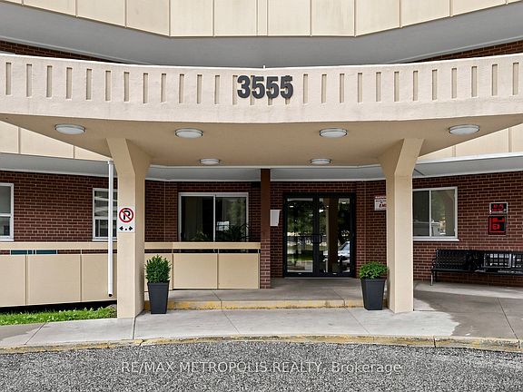 4th image of 3555 Derry Rd E #1006