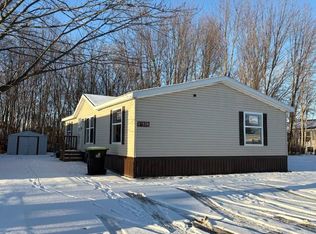 21539 Clochette Dr, Macomb, MI 48044