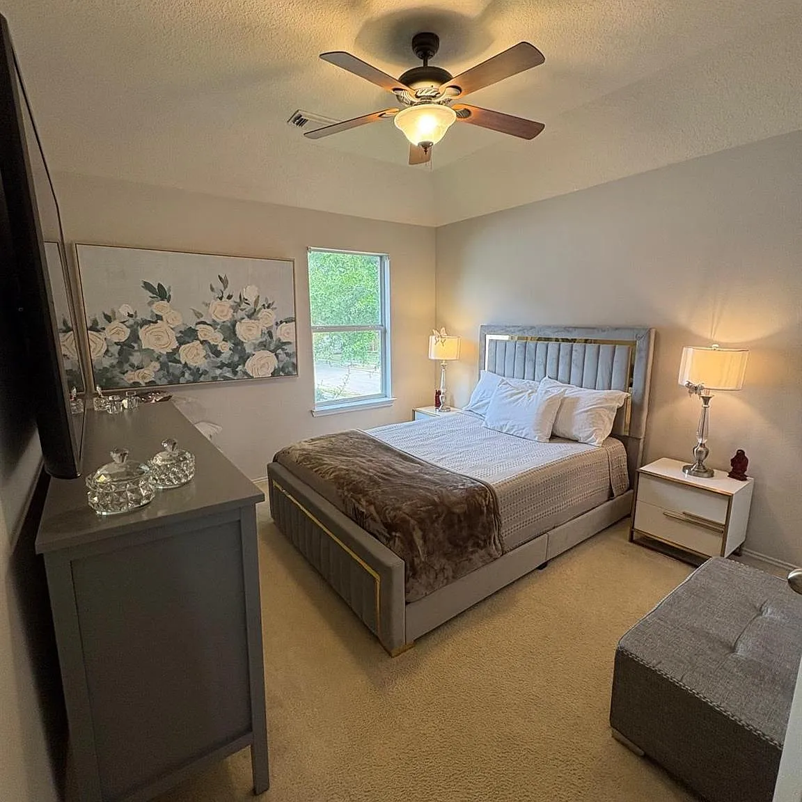 4 bed, 2.5 bath, 2528 sqft, $2,500 — Photo 4
