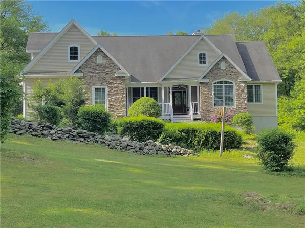 45 Cider Mill Court, Pleasant Valley, NY 12569