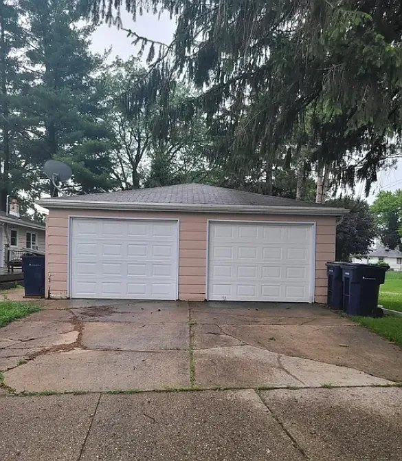 2 bed, 950 sqft, $1,200 — Photo 2