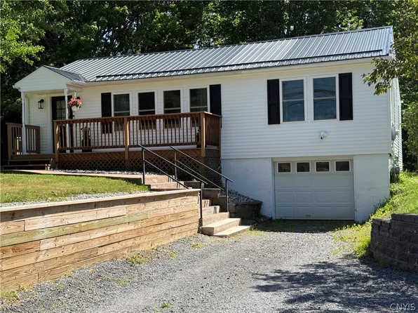 4706 Salina St, Pulaski, NY 13142