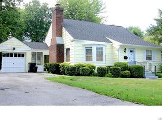 160 Glendale Rd, Scarsdale, NY 10583