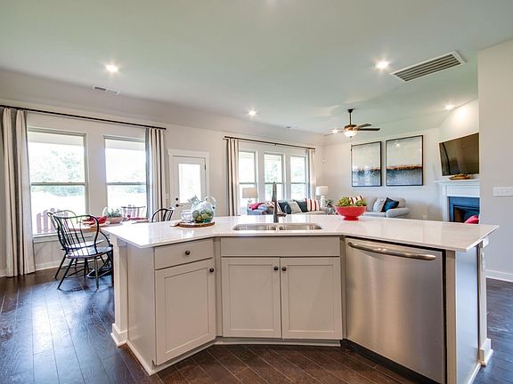 4th image of 1654 Burrows Avenue Cho Lot 125