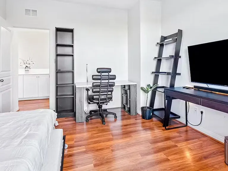 760 Harbor Cliff Way #118 — Photo 14