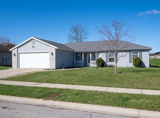 226 Glory Ave, Kendallville, IN 46755