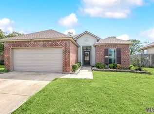 29551 Tiger Dr, Denham Springs, LA 70726