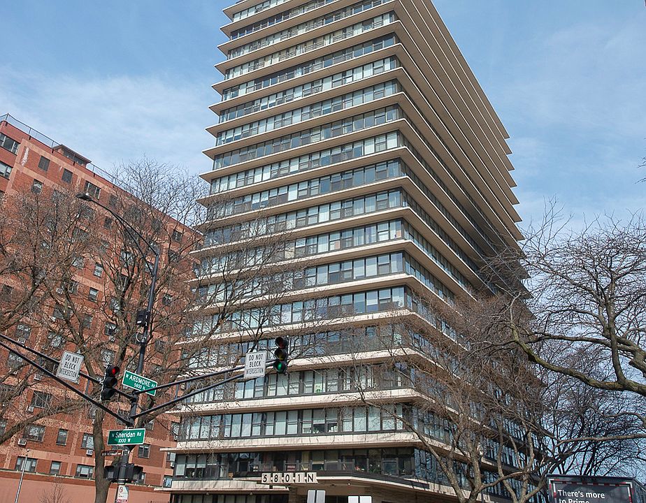 1st image of 5801 N Sheridan Rd APT 18C