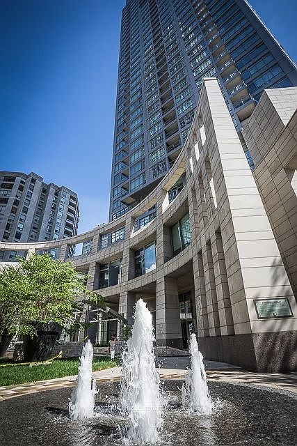 1st image of 2181 Yonge St #2704