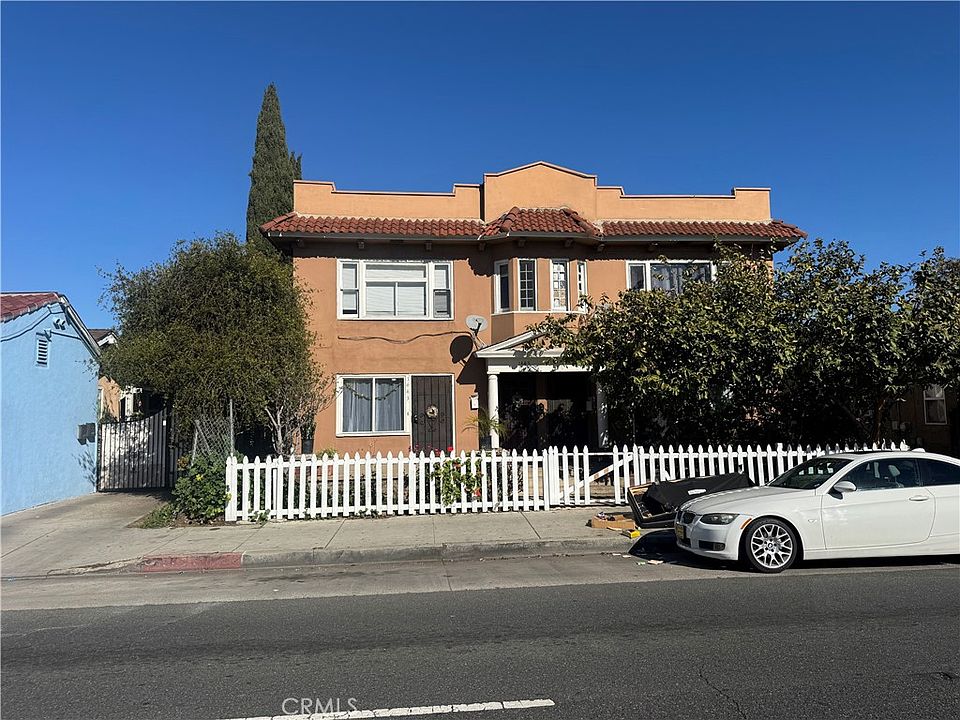 1st image of 1443 E 7th St