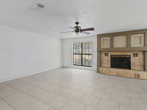 5th image of 670 Woodland Acres Dr #670