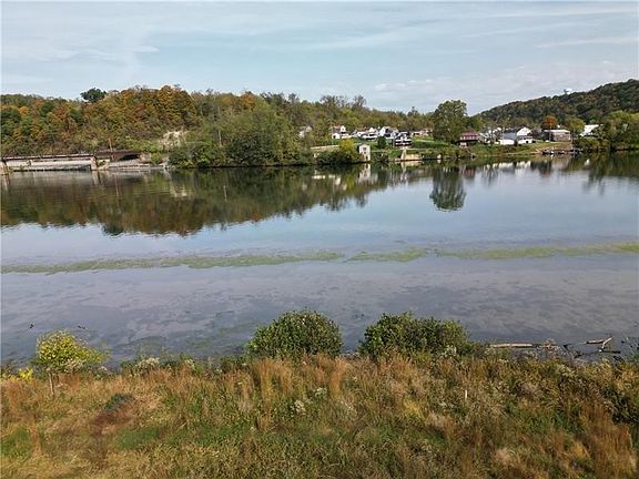 3rd image of 112 & 116 River Rd