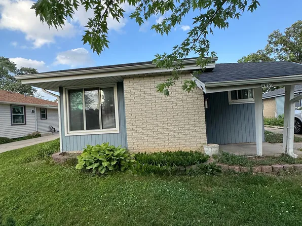 4860 N 104th St, Milwaukee, WI 53225