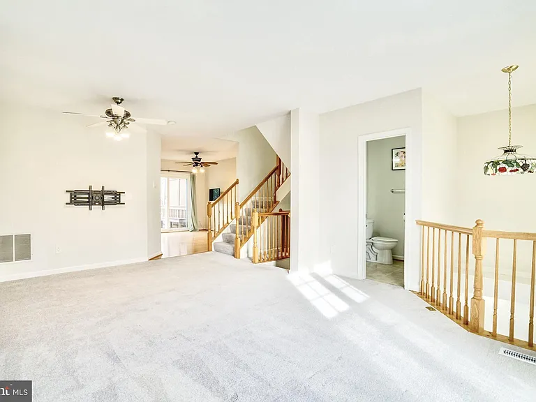 7372 Ardglass Dr — Photo 14