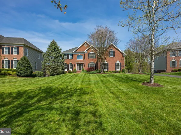 19622 Saratoga Springs Pl, Ashburn, VA 20147