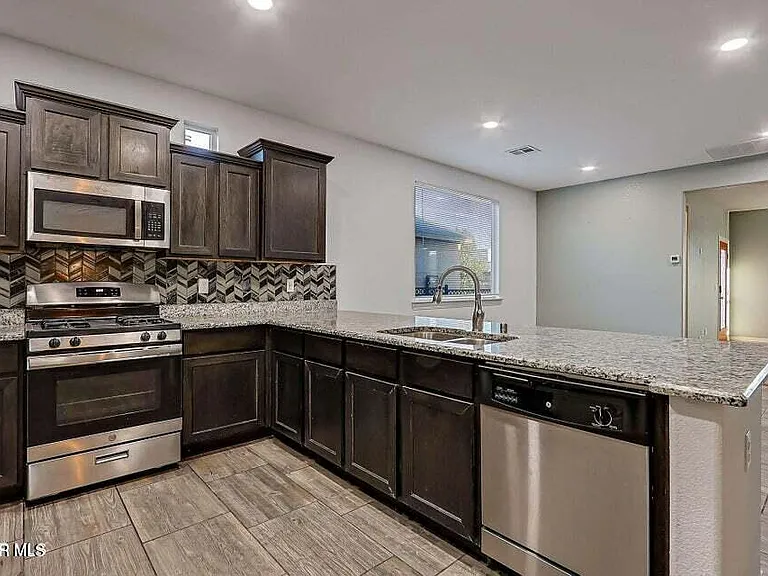 14441 Eastbrook Dr — Photo 11